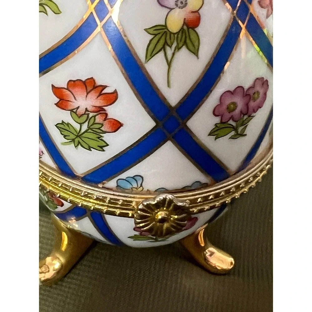 The Unbranded Brand vintage faberge